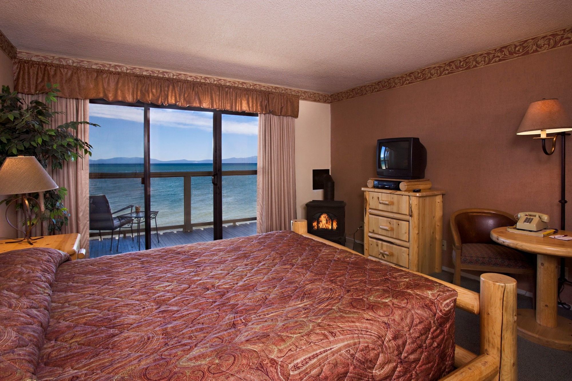 Tahoe Lakeshore Lodge & Spa South Lake Tahoe Room photo